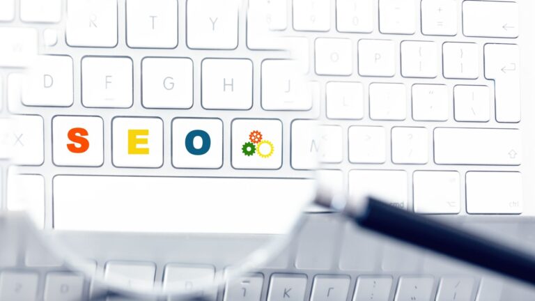 La guía completa de herramientas de SEO para mejorar su clasificación y proporcionar más tráfico 8 herramientas seo